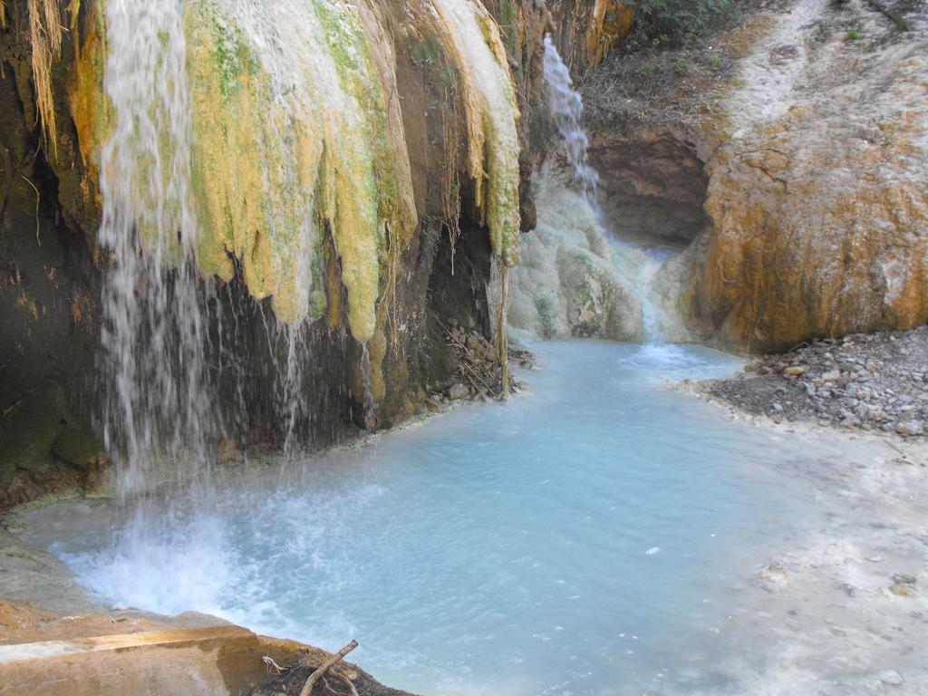 Appartamento Finestra Della Val D'Orcia Contignano Camera foto